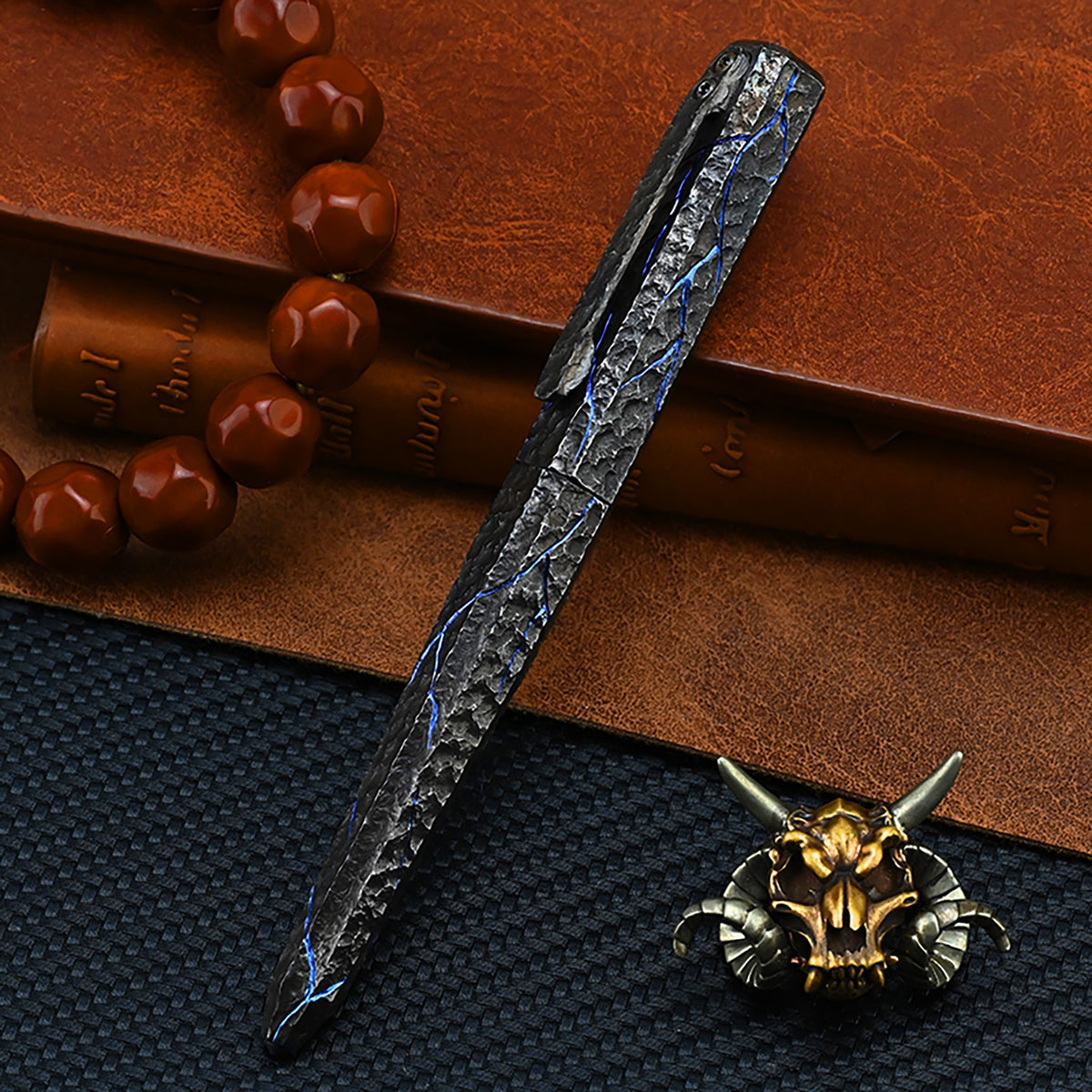 HCYEDC Limited Edition Titanium Alloy Tactical Pen Hand Carved Stone Grain Metal Signature Neutral EDC Split Rock Pen Pen Body Using Design for Writing Tactical Defense Emergency Defense Escape