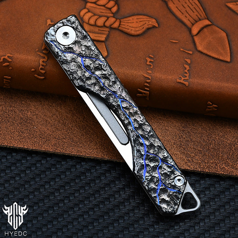 Limited Edition Hand Carving Stone Grain Titanium Alloy Multifunctional Key Chain Waist Hanging Car Keychain Pocket Knife EDC