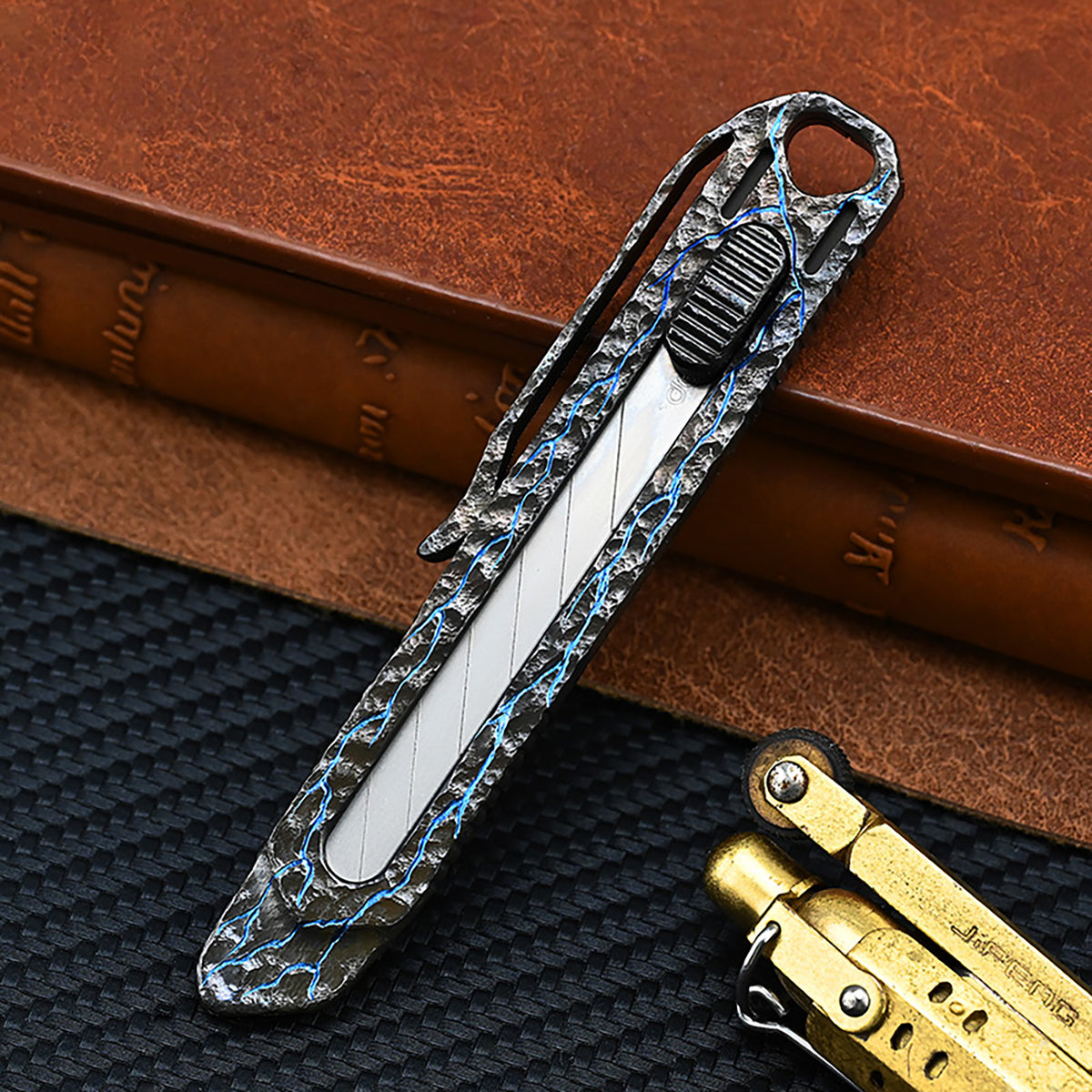 Hand Carving Rock Texture Titanium Alloy Push Knife Multifunctional Pocket Cutter Paper can Replace Blade Art Knife Wallpap EDC