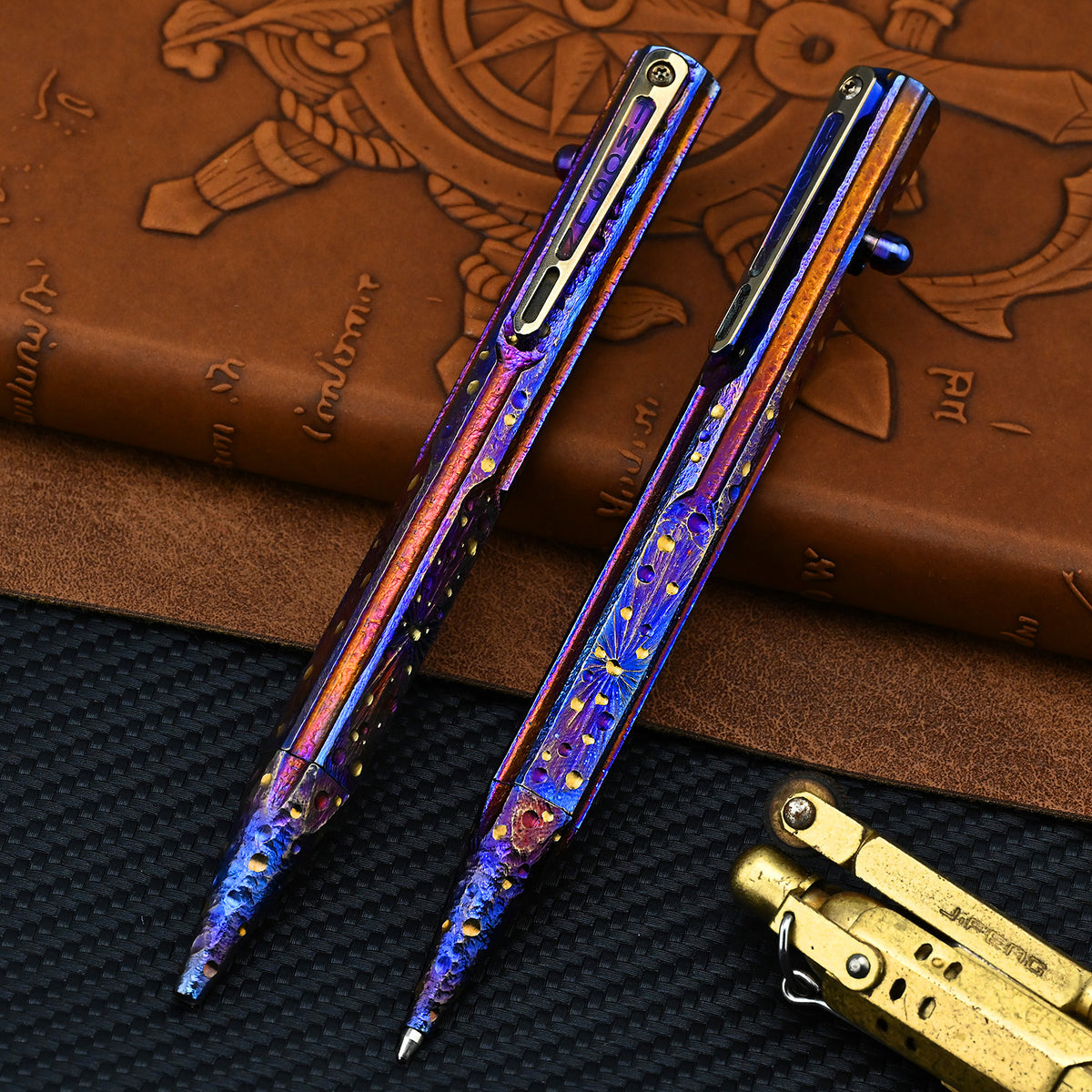 Star Sky Hand CarvedTitanium Alloy Bolt Type Tactical Pen Camping Multi-functional Self-defense Break Windows Pen Signature Pen