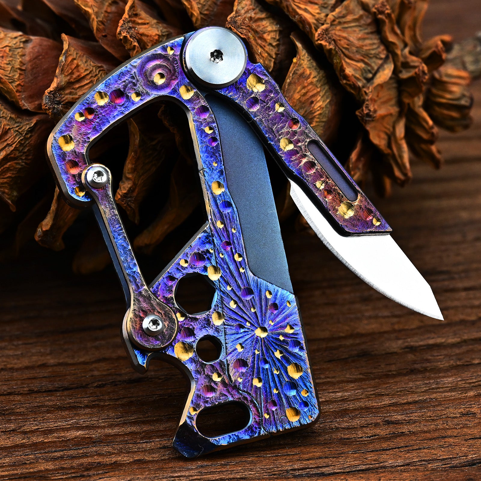 Limited Edition Hand Carved Starry Sky Titanium Alloy Multifunctional Key Chain - Waist Hanging Car Keychain Pocket Knife EDC