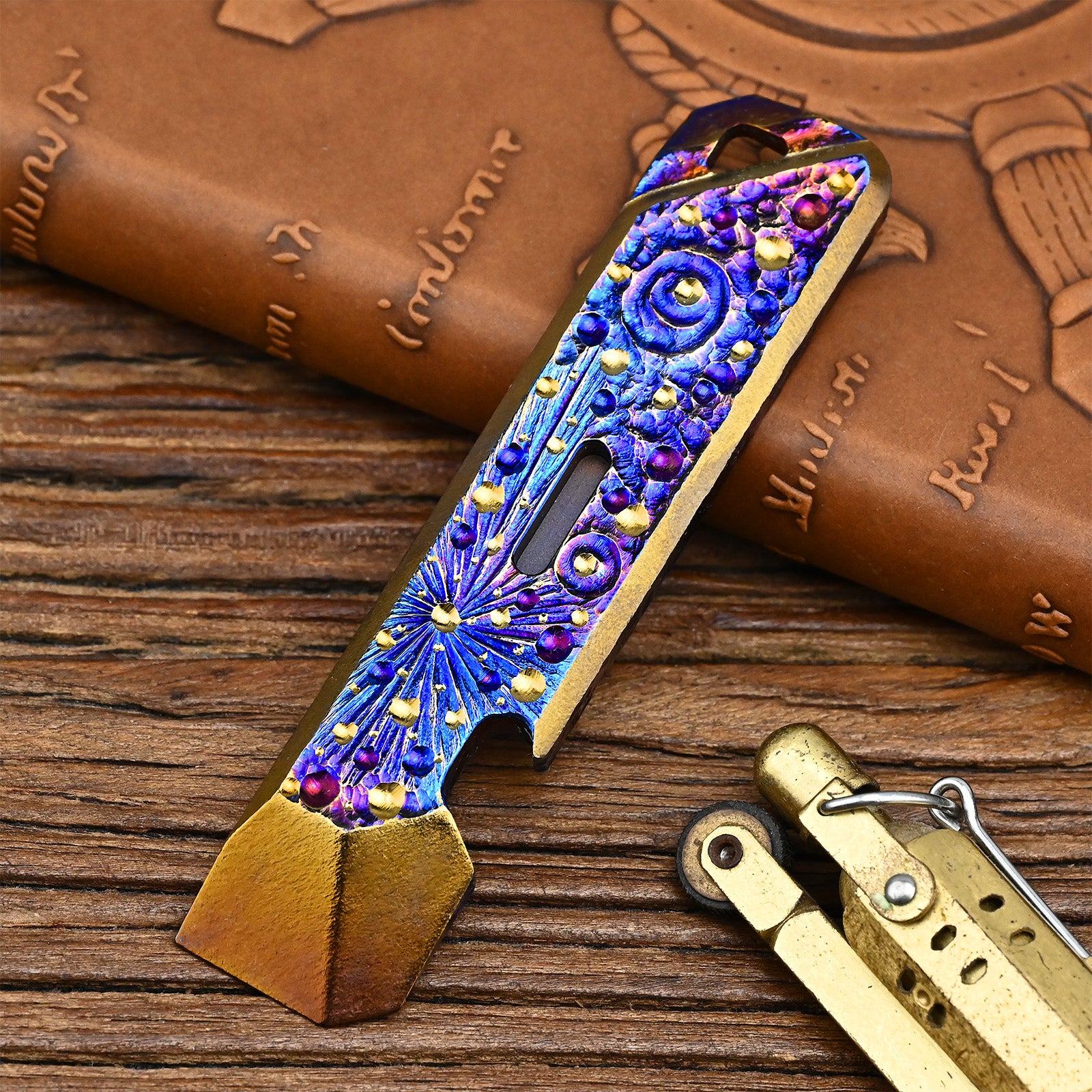 Limited Edition Titanium Alloy EDC Multi-Function Screwdriver Crowbar Bottle Opener Outdoor Crowbar Hand Carving Starry Sky