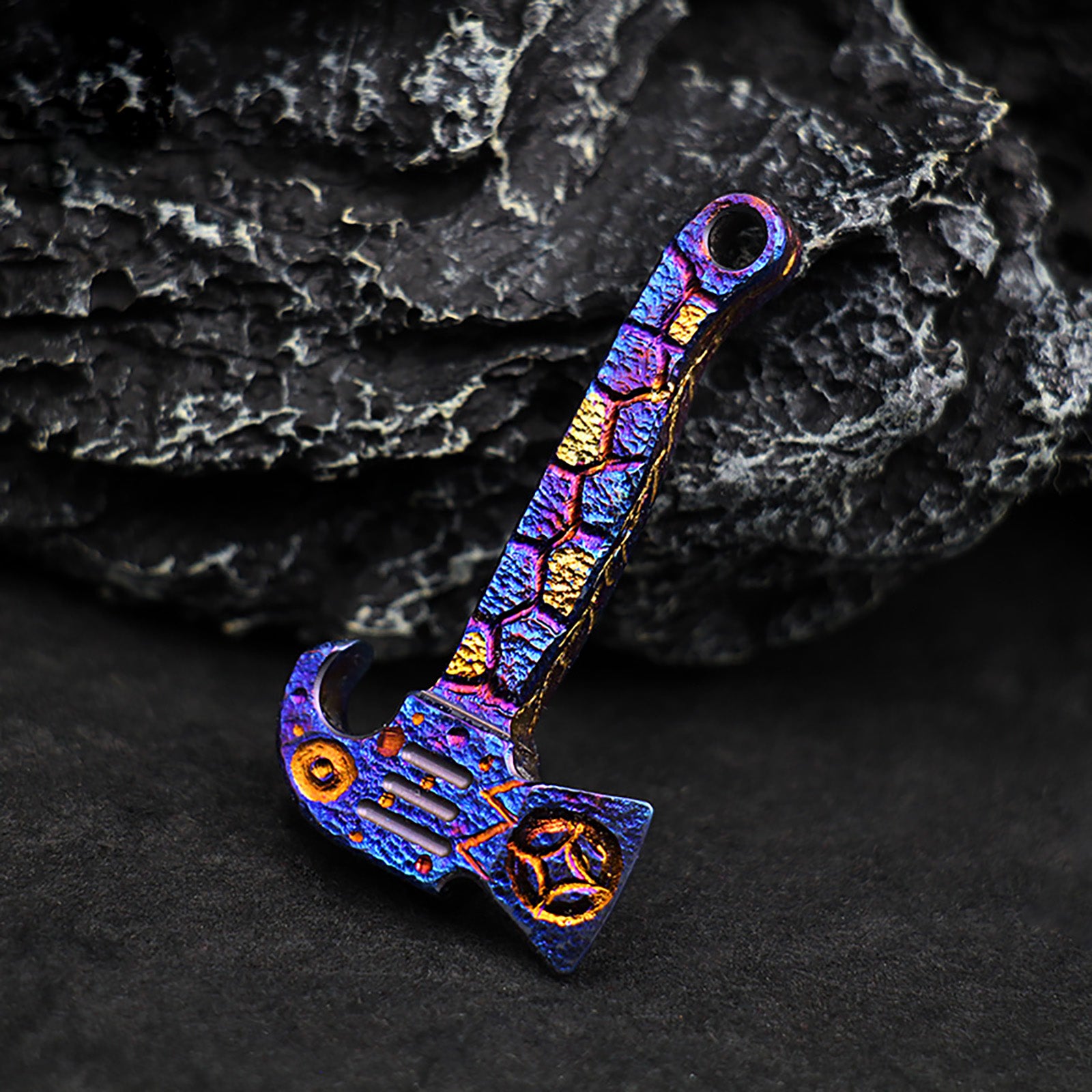Hand Carved Mini Titanium Alloy Crowbar Outdoor Small Tools Key Chain Pendant Style Multifunctional Unpacking Bottle Opener EDC