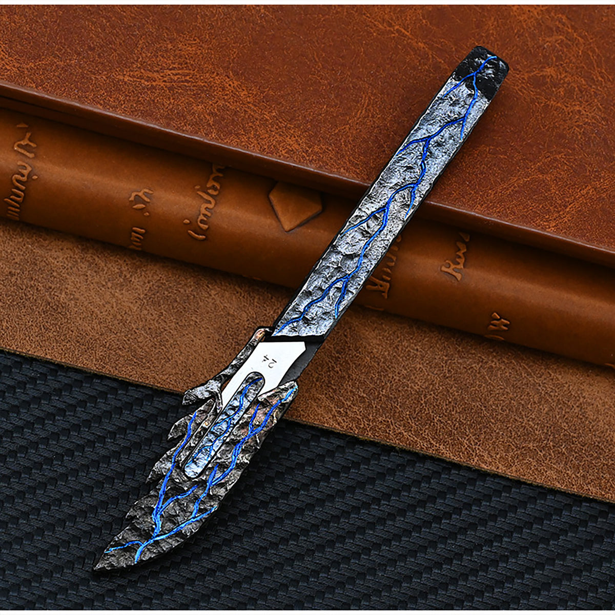 Hand Carving Rock Texture Titanium Alloy Camping Knife Sharp Folding Keychain Gift Carry-on Safe Sharp Folding Knife EDC