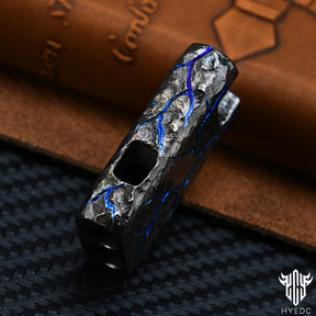 Limited Edition Titanium Alloy Whistle Double Tube High Audio Hand Carved Stone Grain Outdoor Survival Referee Whistle EDC