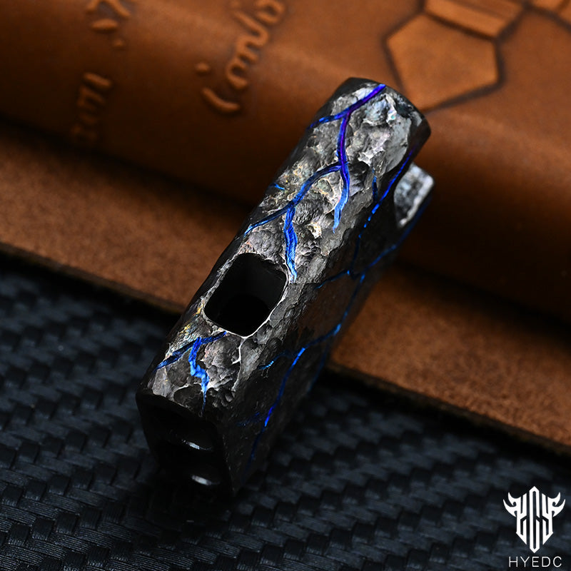 Limited Edition Titanium Alloy Whistle Double Tube High Audio Hand Carved Stone Grain Outdoor Survival Referee Whistle EDC