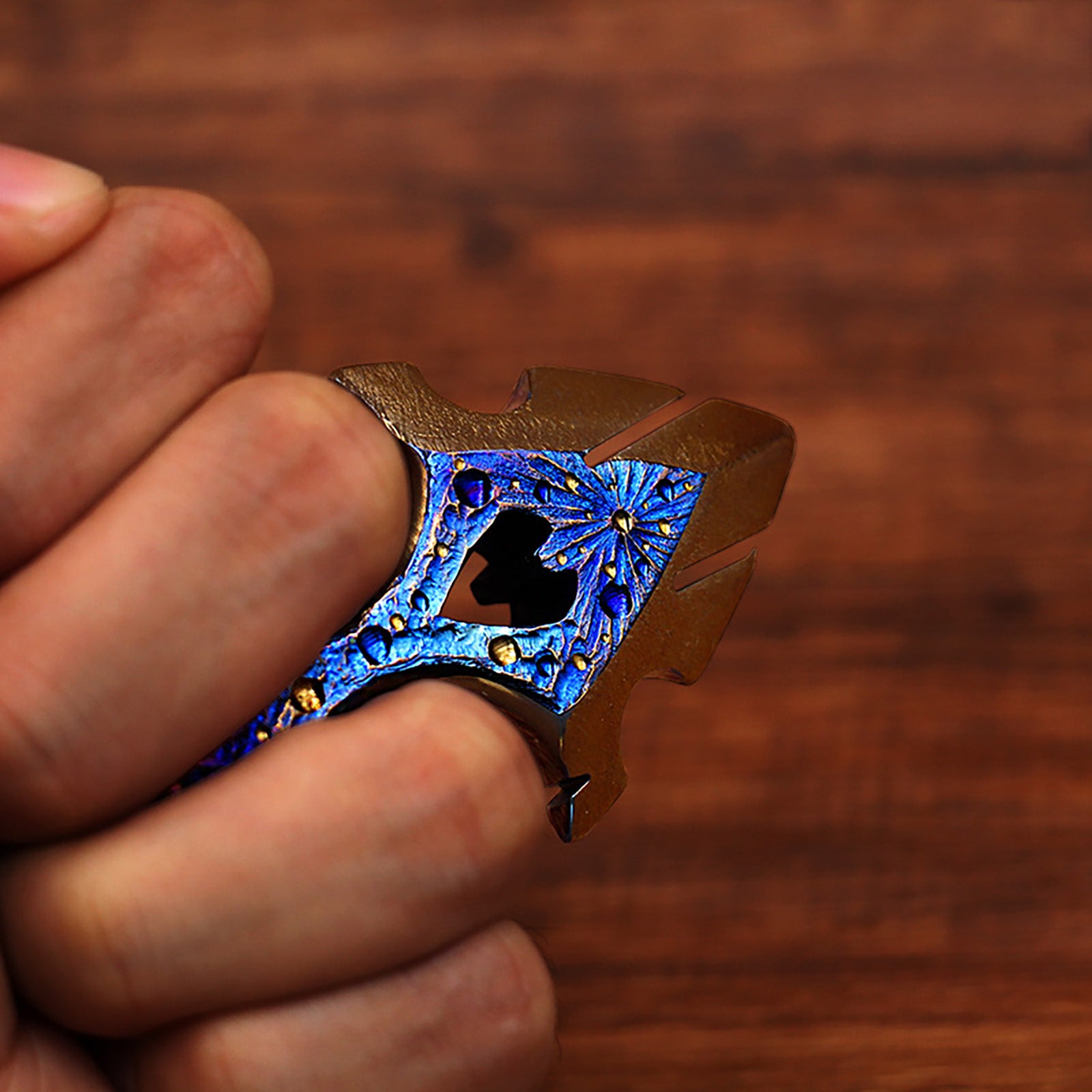 Star Sky Limited Edition Multi-Functional Tool Titanium Alloy Tactical Window Breaker EDC