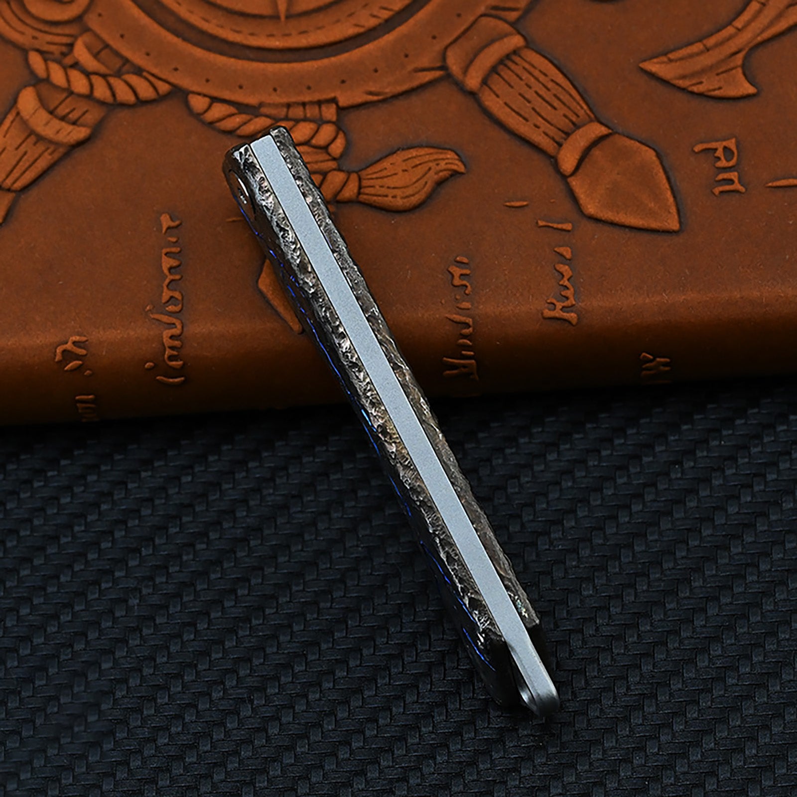 Limited Edition Hand Carving Stone Grain Titanium Alloy Multifunctional Key Chain Waist Hanging Car Keychain Pocket Knife EDC