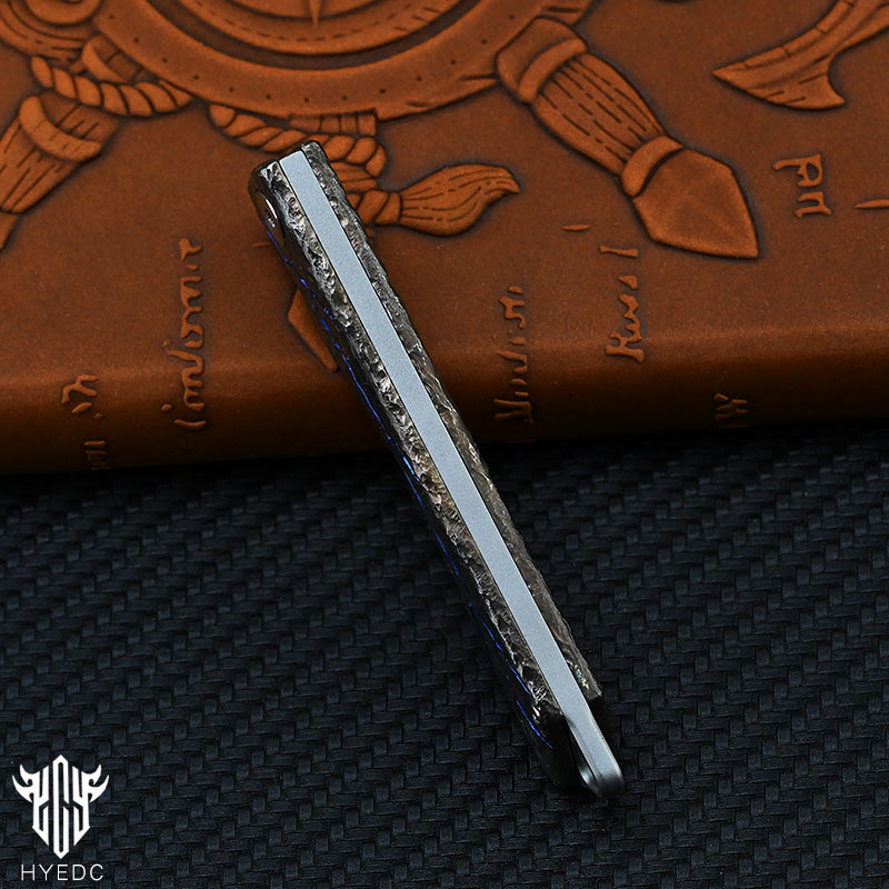 Limited Edition Hand Carving Stone Grain Titanium Alloy Multifunctional Key Chain Waist Hanging Car Keychain Pocket Knife EDC