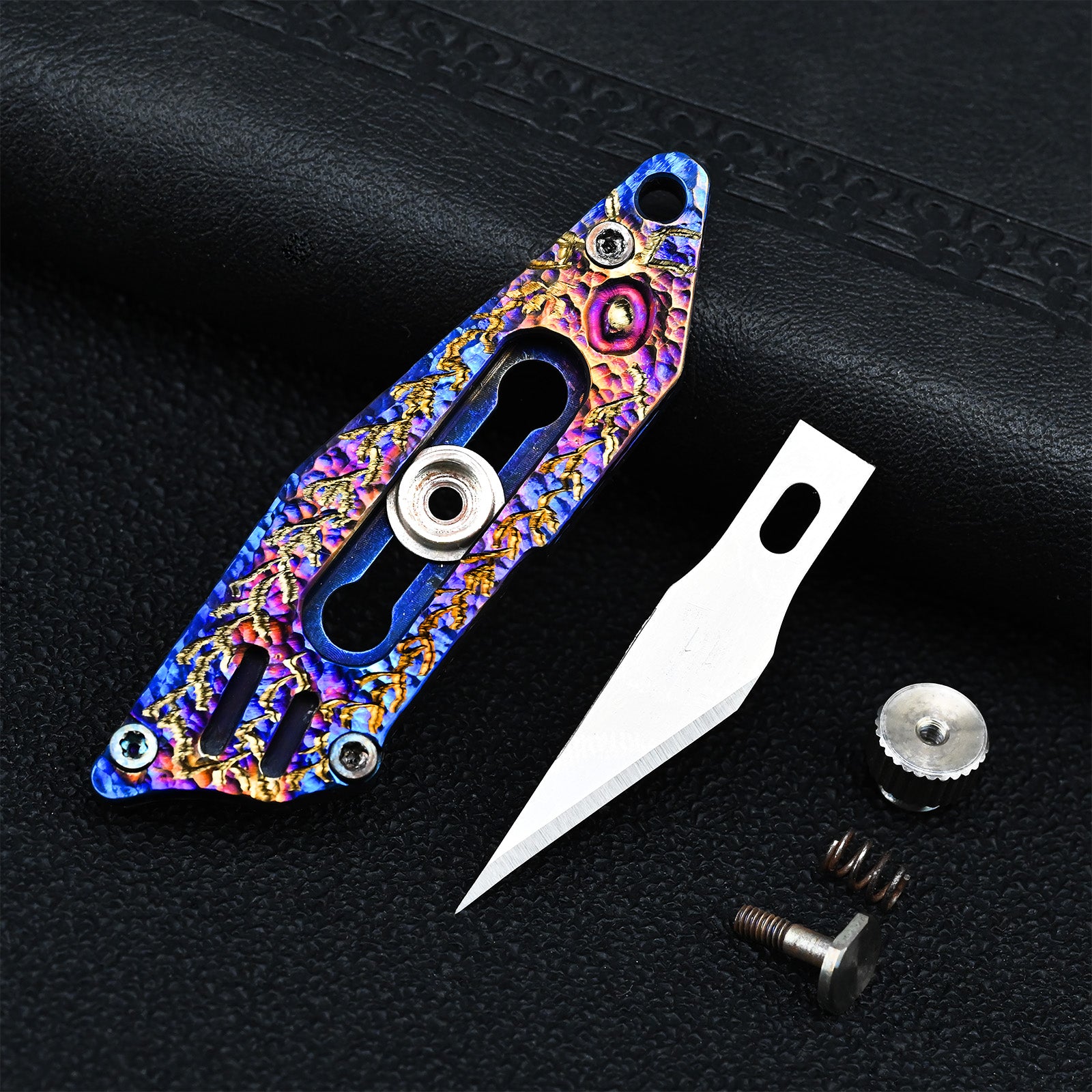 Edition Hand Carving Lightning Stone PatternTitanium Alloy Pocket Keychain Small Knife MINI Outdoor Self-defense Tool EDC