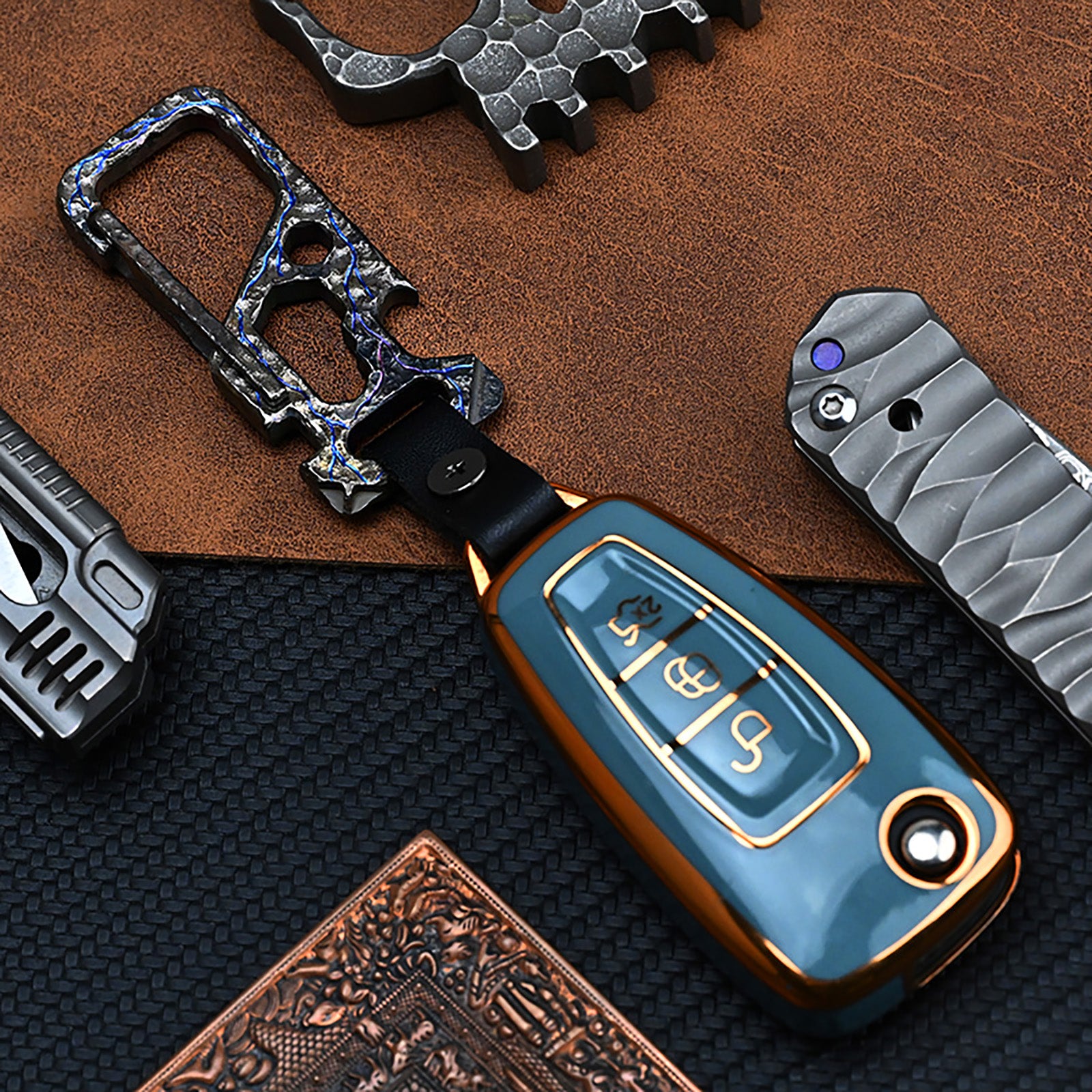 Limited Edition Stone Pattern Titanium Alloy Key Chain Multi-Function Car Bottle Opener Men's Pendant EDC Accessory