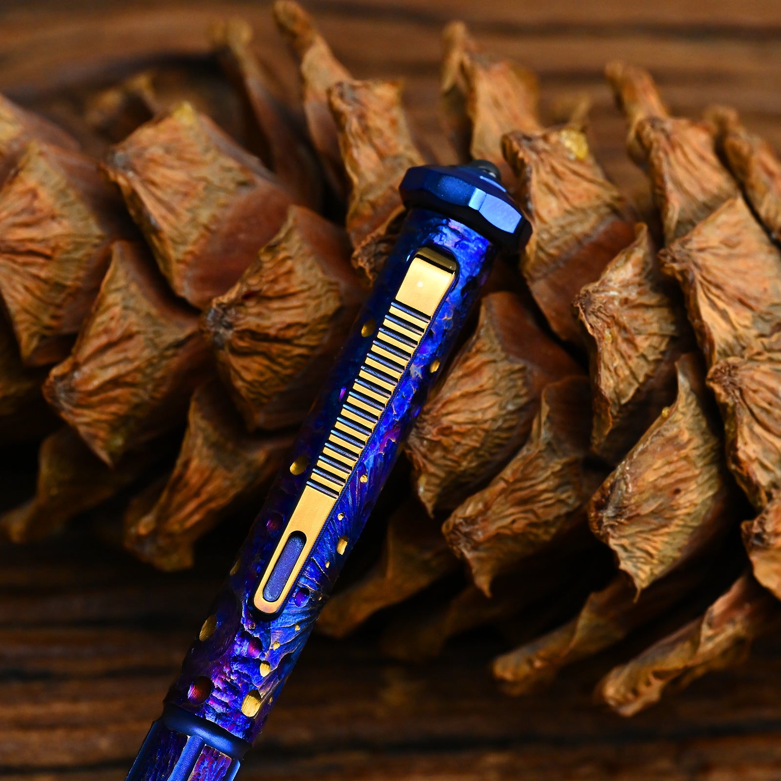 HCYEDC Star Sky Hand Titanium Tactical Bolt Action Pen Limited Edition Decompression Signature Neutral Design for Writing Tactical Defense Emergency Defense Escape Rotating Gyroscope Decompression Pen