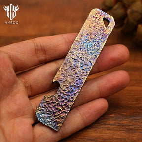 Limited Edition Titanium Alloy EDC Multi-Function Screwdriver Crowbar Bottle Opener Outdoor Crowbar Hand Carving Starry Sky