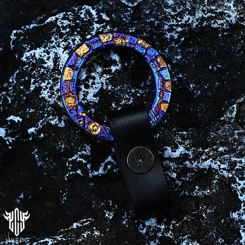 Hand CarvingTitanium Alloy Ring Anti-Lost360 Degree Rotating Key Chain Universal Joint Accessories Car Key Circle Waist