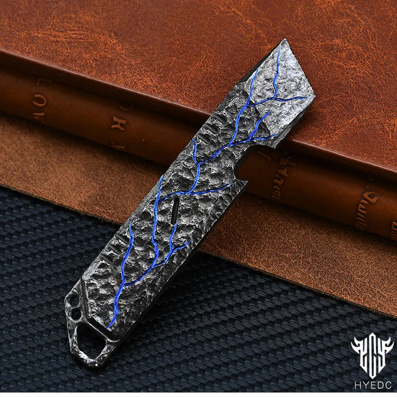 Hand Carving  Titanium Rock Texture Alloy  Multi-Function Screwdriver Crowbar Bottle Opener Outdoor Crowbar EDC